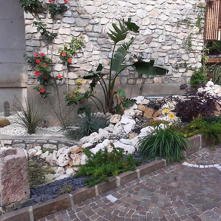 ليمونِ سول غاردا Residence Miravalle المظهر الخارجي الصورة