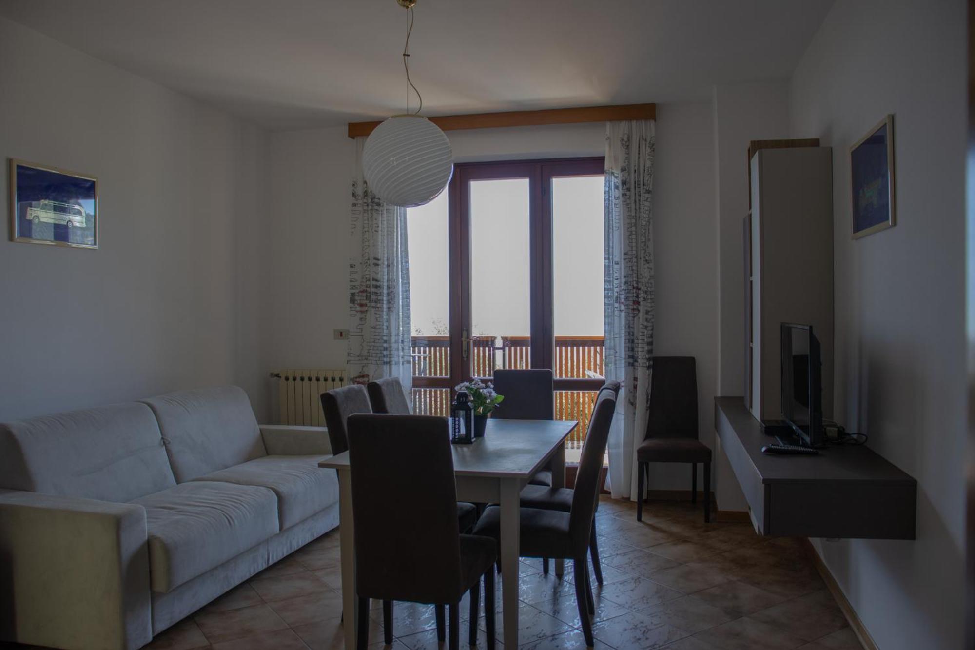 ليمونِ سول غاردا Residence Miravalle المظهر الخارجي الصورة